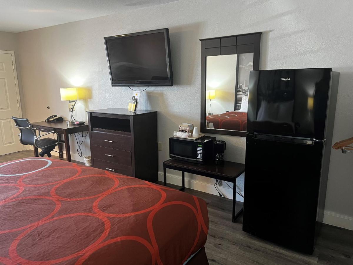 Hotel Super 8 By Wyndham Mont Belvieu - Baytown East Exteriér fotografie