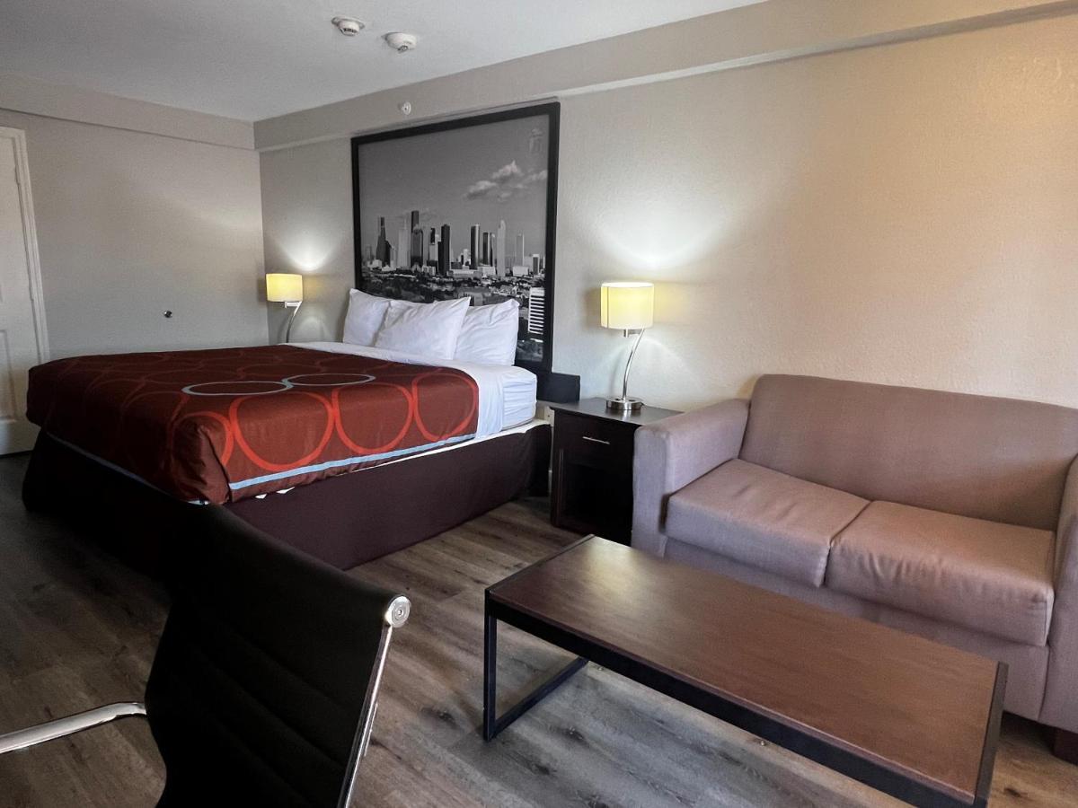 Hotel Super 8 By Wyndham Mont Belvieu - Baytown East Exteriér fotografie