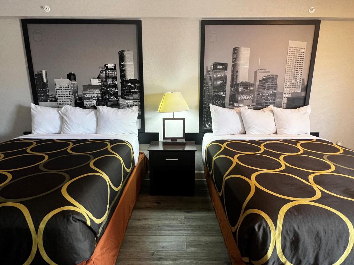 Hotel Super 8 By Wyndham Mont Belvieu - Baytown East Exteriér fotografie